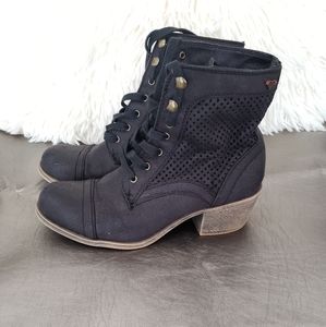 🎀Roxy Lace Up Boots Black 7